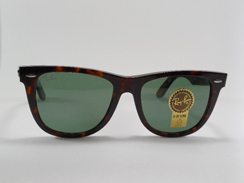 عینک آفتابی ری بن وایفرwayfar
مدل wayfar
high quality عینک آفتابی ری بن وایفرwayfar
مدل wayfar
high quality