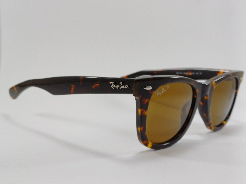 عینک آفتابی ری بن وایفرwayfar
مدل wayfar
high quality عینک آفتابی ری بن وایفرwayfar
مدل wayfar
high quality