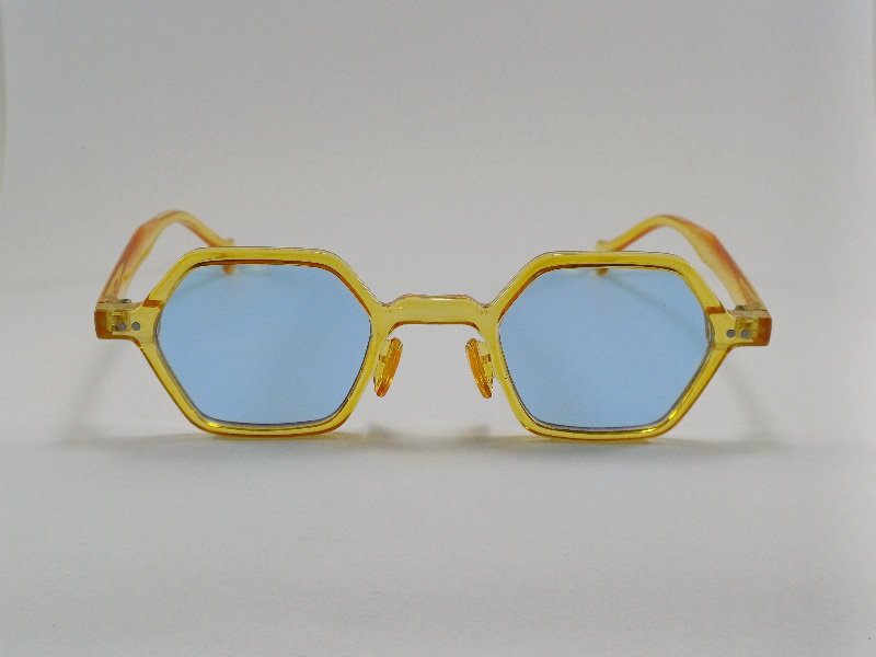 عینک چند ضلعی طبی آفتابی
مناسب مهمانی، شب، روز
دارای استانداردuv400
رنگ جذاب آبنباتی
با جلد و دستمال ویژه نوروز ۱۴۰۴ فقط ۲۹۸ تومان عینک چند ضلعی طبی آفتابی
مناسب مهمانی، شب، روز
دارای استانداردuv400
رنگ جذاب آبنباتی
با جلد و دستمال ویژه نوروز ۱۴۰۴ فقط ۲۹۸ تومان