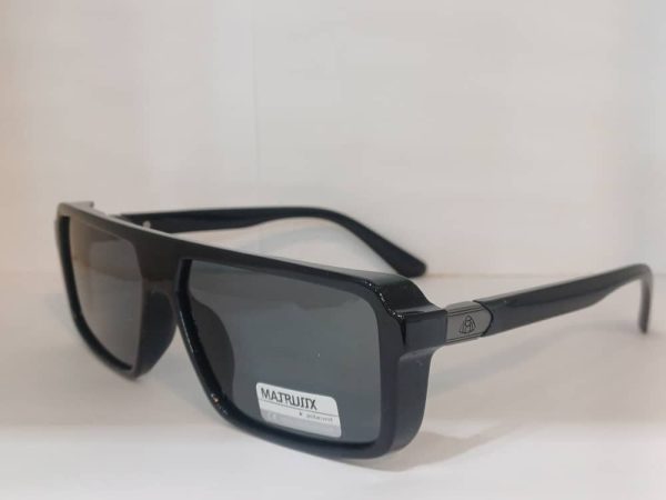 عینک آفتابی پلاریزه matrix طرح میباخ