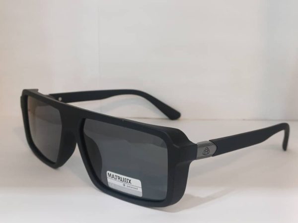 عینک آفتابی پلاریزه matrix طرح میباخ رنگ جذاب مشکی مات