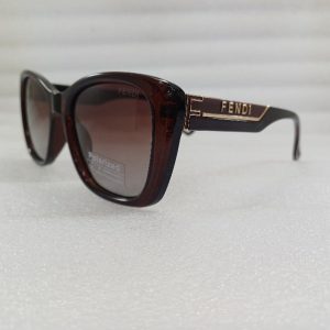 عینک آفتابی پلاریزه زنانه فندی
 رنگ قهوه ای
fendi new collection