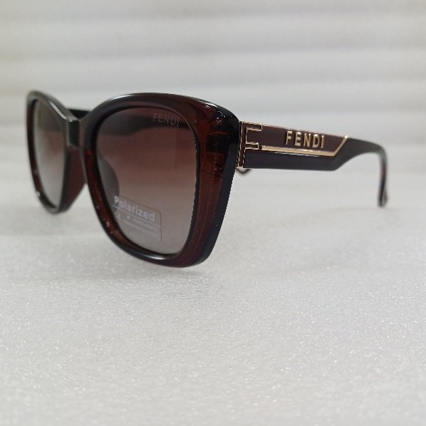 عینک آفتابی پلاریزه زنانه فندی
رنگ قهوه ای
fendi new collection عینک آفتابی پلاریزه زنانه فندی
رنگ قهوه ای
fendi new collection
