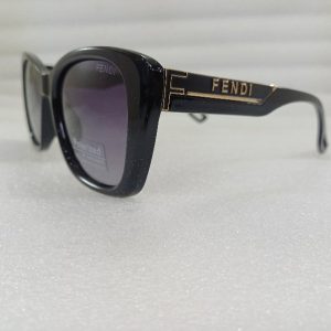 عینک آفتابی پلاریزه زنانه فندی
 رنگ مشکی
fendi new collection